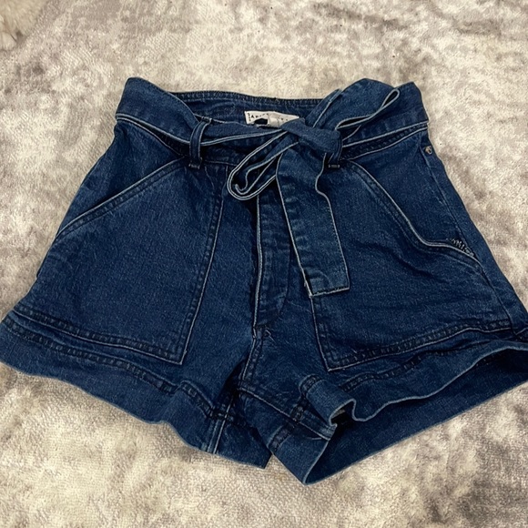 a piece apart Pants - High waisted denim shorts!